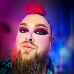 Meet your Posher, Kevin